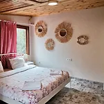Elisa Butik Adalar