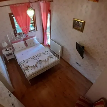 Elisa Butik 2*
