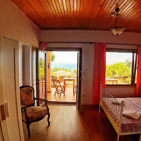 Elisa Butik 王子岛群