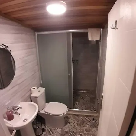 Elisa Butik 2* Adalar