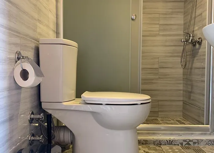 Elisa Butik 2* アダラー