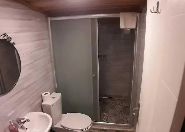 Elisa Butik 2* アダラー