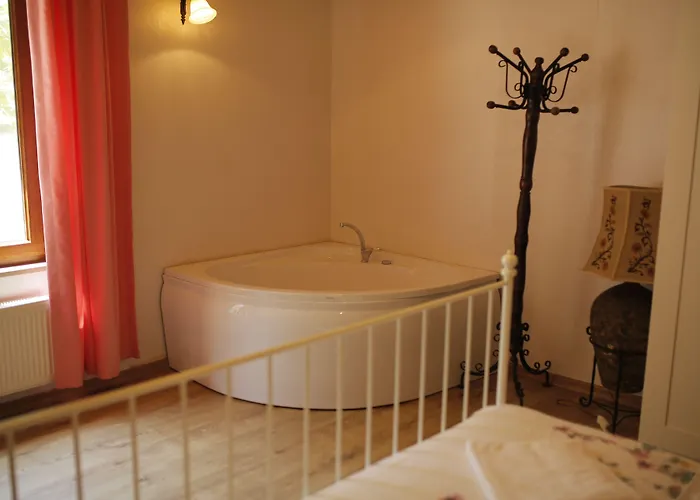 Elisa Butik アダラー